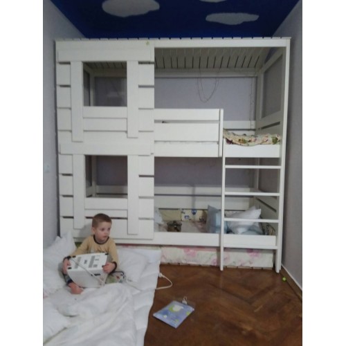 Кровати из дуба