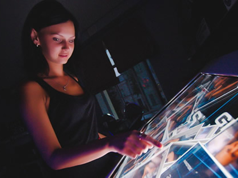 интерактивный стол