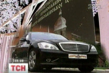 Насколько Церковь зависит от спонсоров?