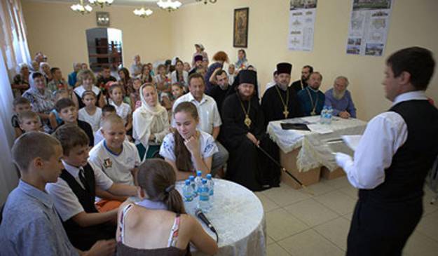 У Зазим’ї відбувся інтелект-ринг для православної молоді «Світло пізнання»